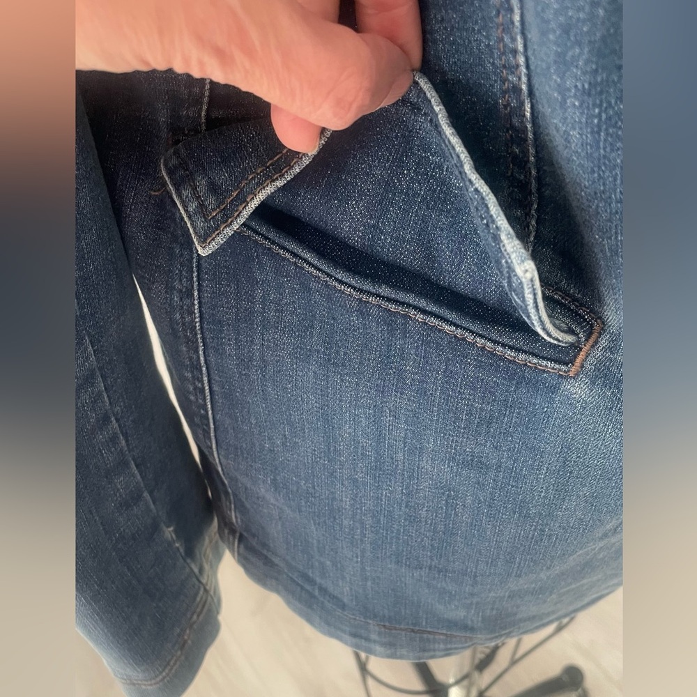 🆕 White House Black market Denim Studio Blazer - Picture 16 of 16